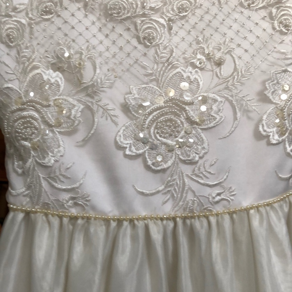 Communion dress - Picture 7 of 8